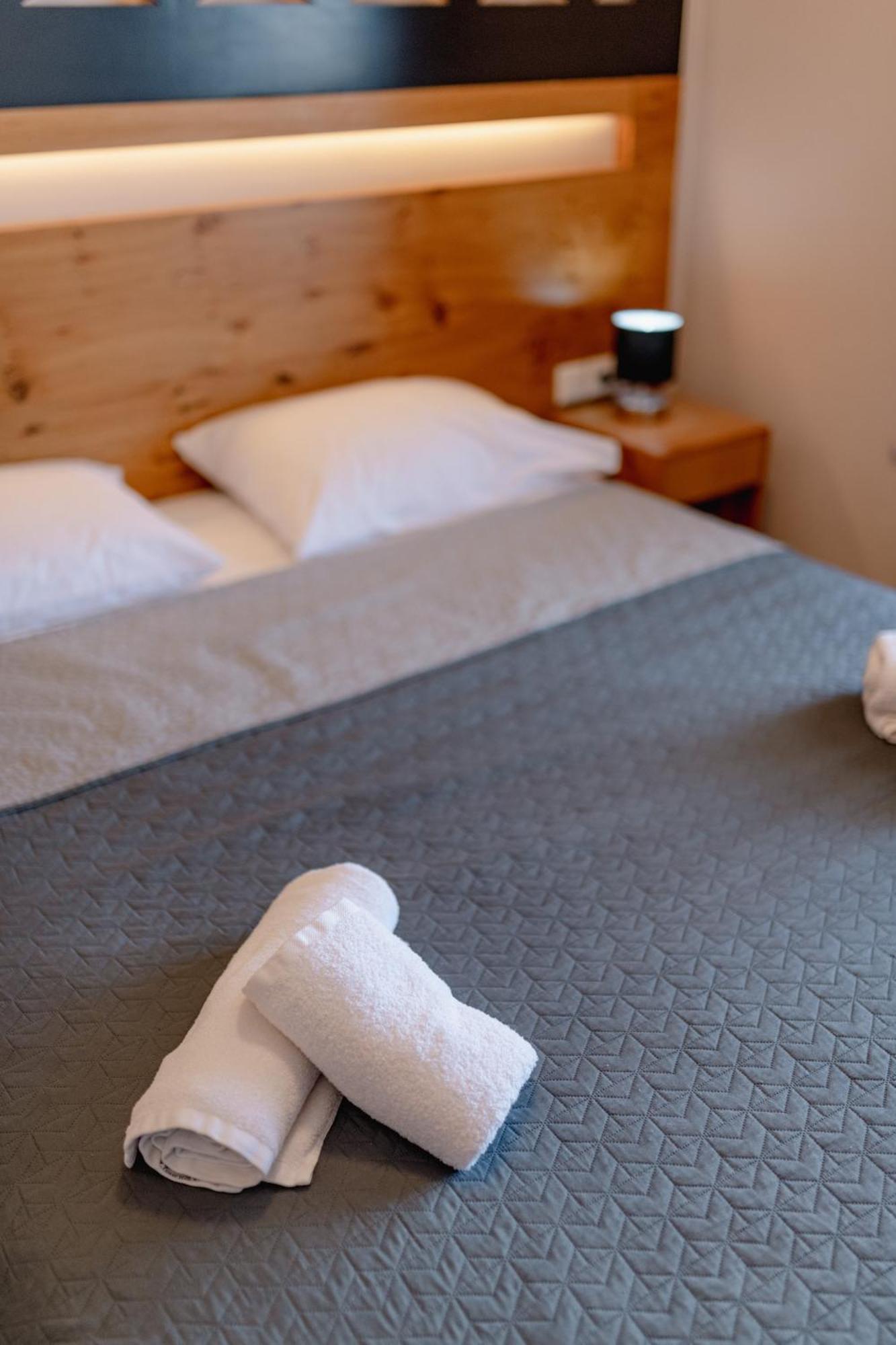 Zama Suites Закинтос Екстериор снимка